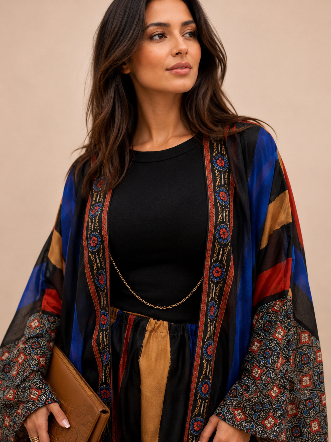A167 – طقم مها بشت وبنطلون (قطعتين)