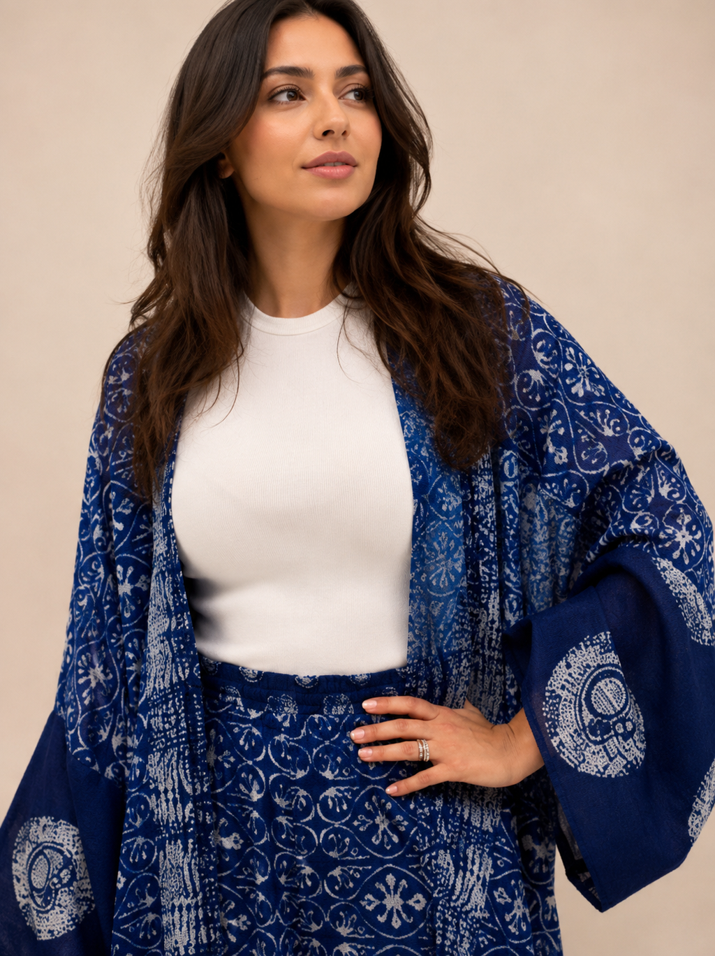 A169 – Layan Bisht & Pants 2-Piece Set