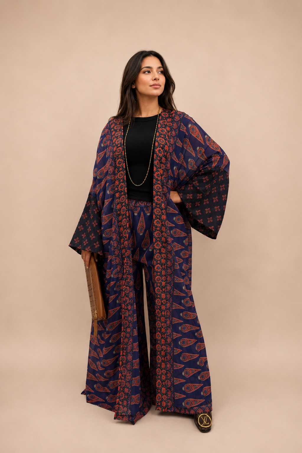 A172 – طقم جود بشت وبنطلون (قطعتين)